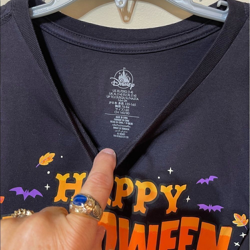 Disney Happy Halloween T-Shirt boys XL 14 NWT - Picture 3 of 8